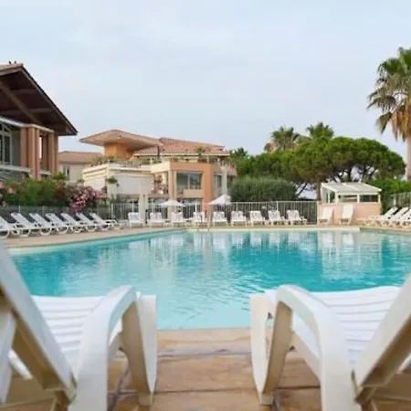 Apartment Port Cap Hermes Vue Et Port Pieds Dans L'eau Piscine Pkg